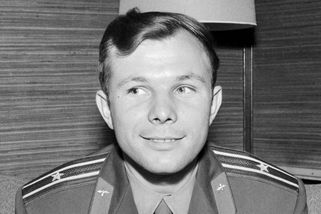 Jurij Gagarin Zemi navzdory propagandě neobletěl. O život ho připravila chyba cizího pilota, Sověti to tajili